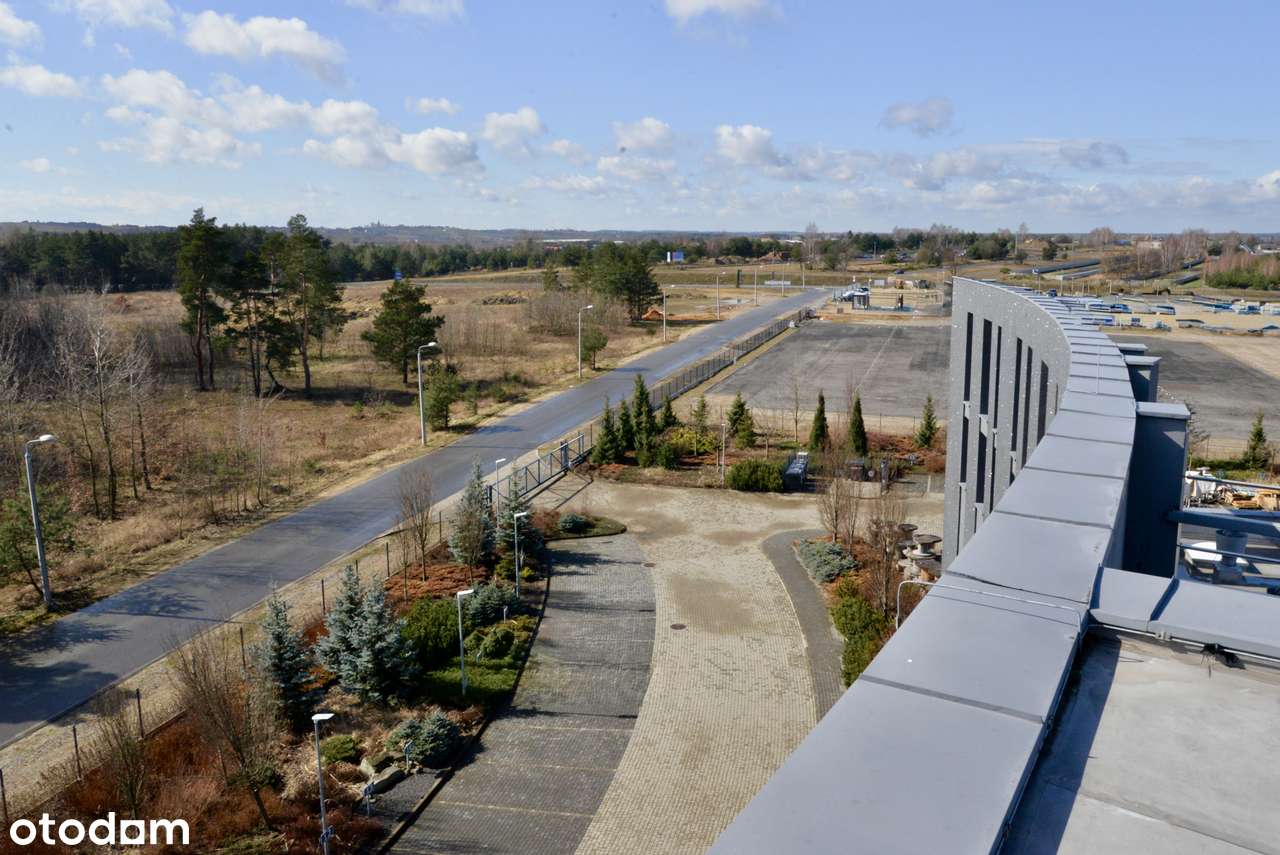Nieruchomość biurowo-produkcyjno-magazynowa w Pyrzowicach - Pełny obrazek: 4/10