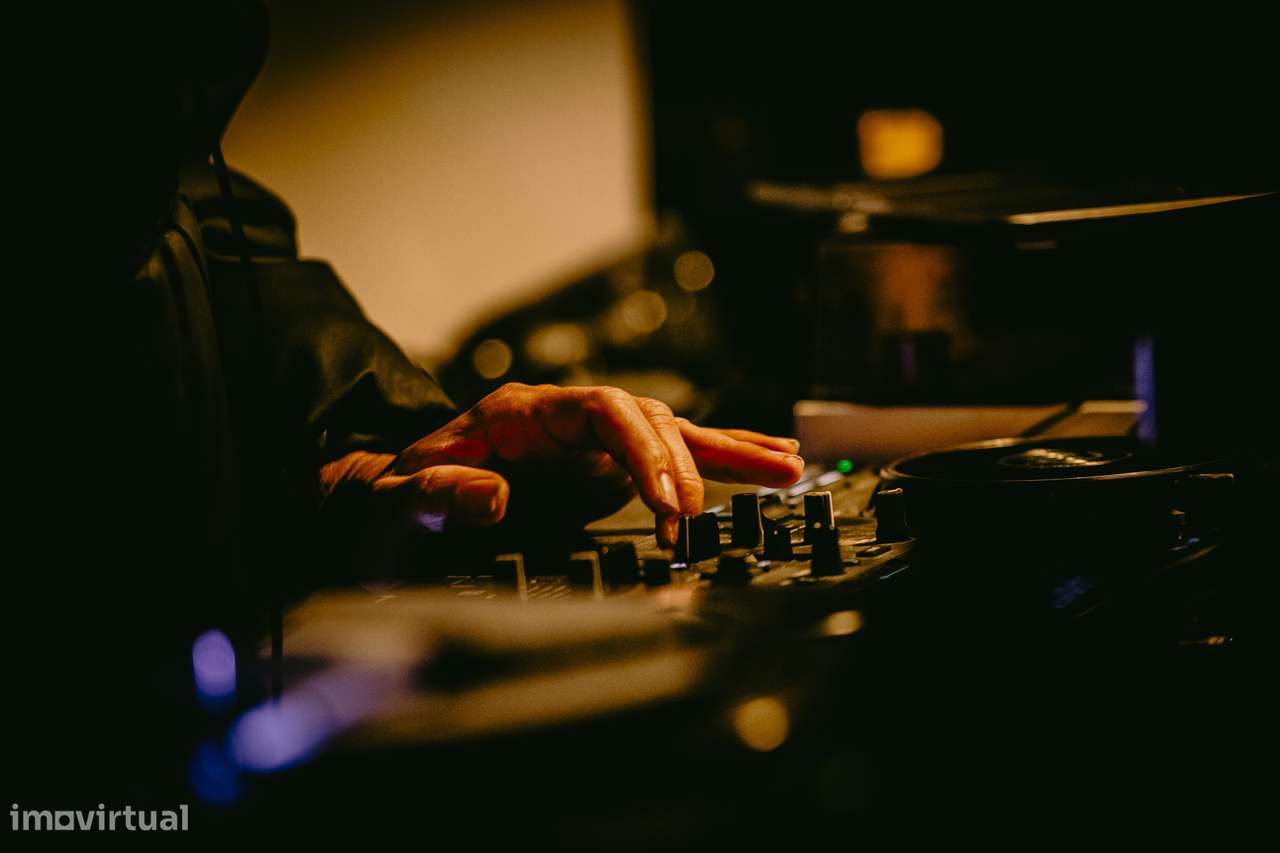 TRESPASSE BAR / CLUB EM PLENO FUNCIONAMENTO PRÓXIMO AO JARDIM DO MORRO - Grande imagem: 2/18