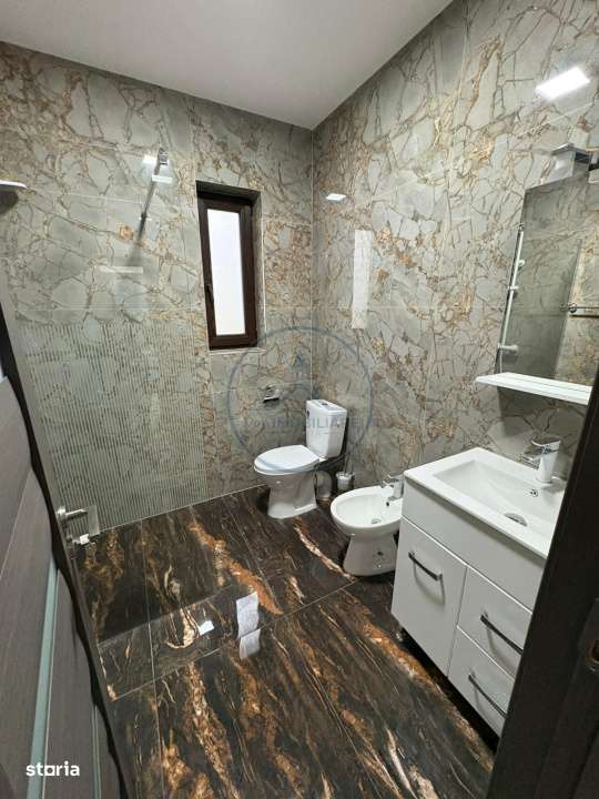 Casa de vanzare – 143 mp, teren 700 mp Zona Aerodrom - Imagine principală: 4/13