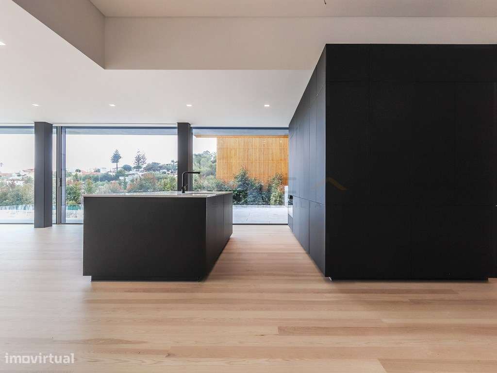 Moradia LUXO Condomínio Privado-13