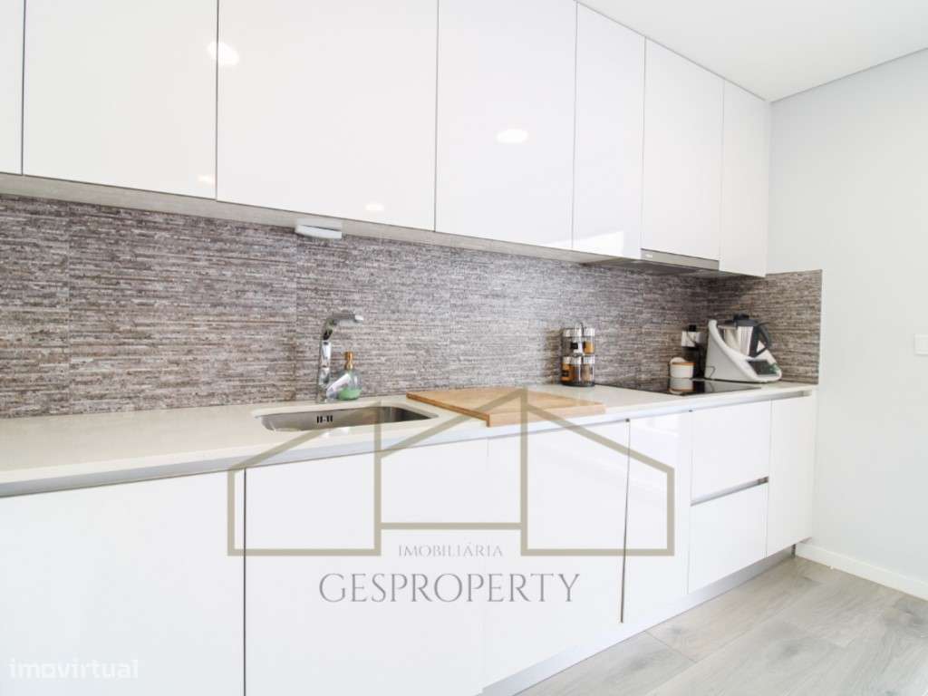 Moradia T3 nos Redondos, em Fernão Ferro-5