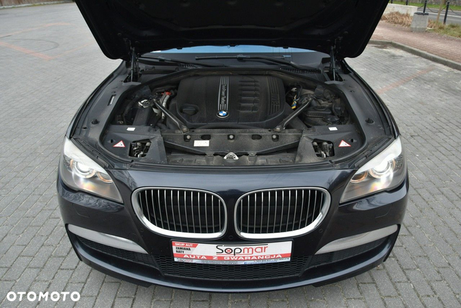 BMW Seria 7 740d xDrive - 33