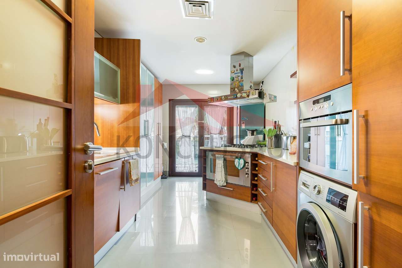 T2 em Excelente Estado | Garagem para 2 Viaturas | Arrecadação | Ur...-6