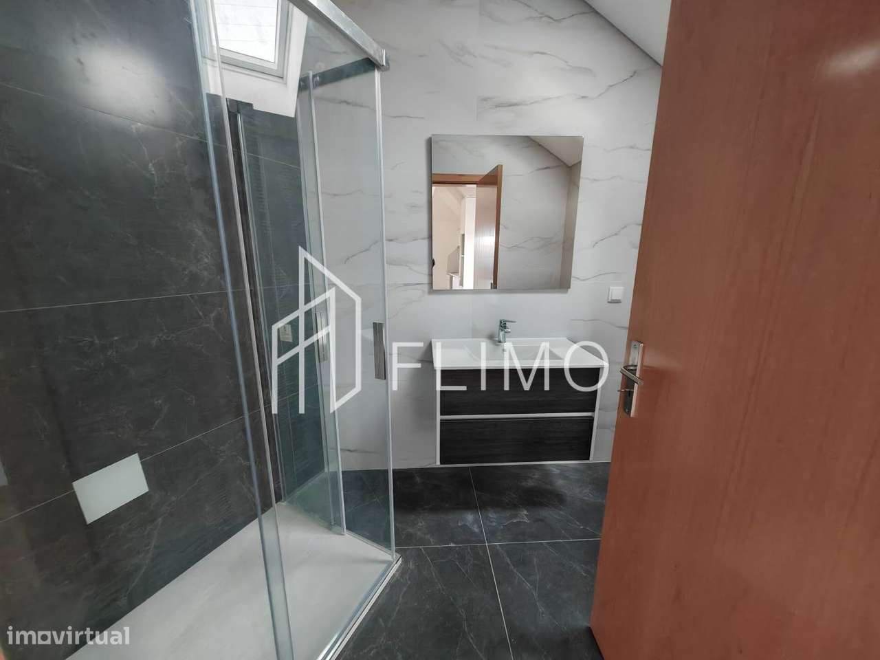 Apartamento de tipologia T0 no coração de Ovar - Grande imagem: 4/10