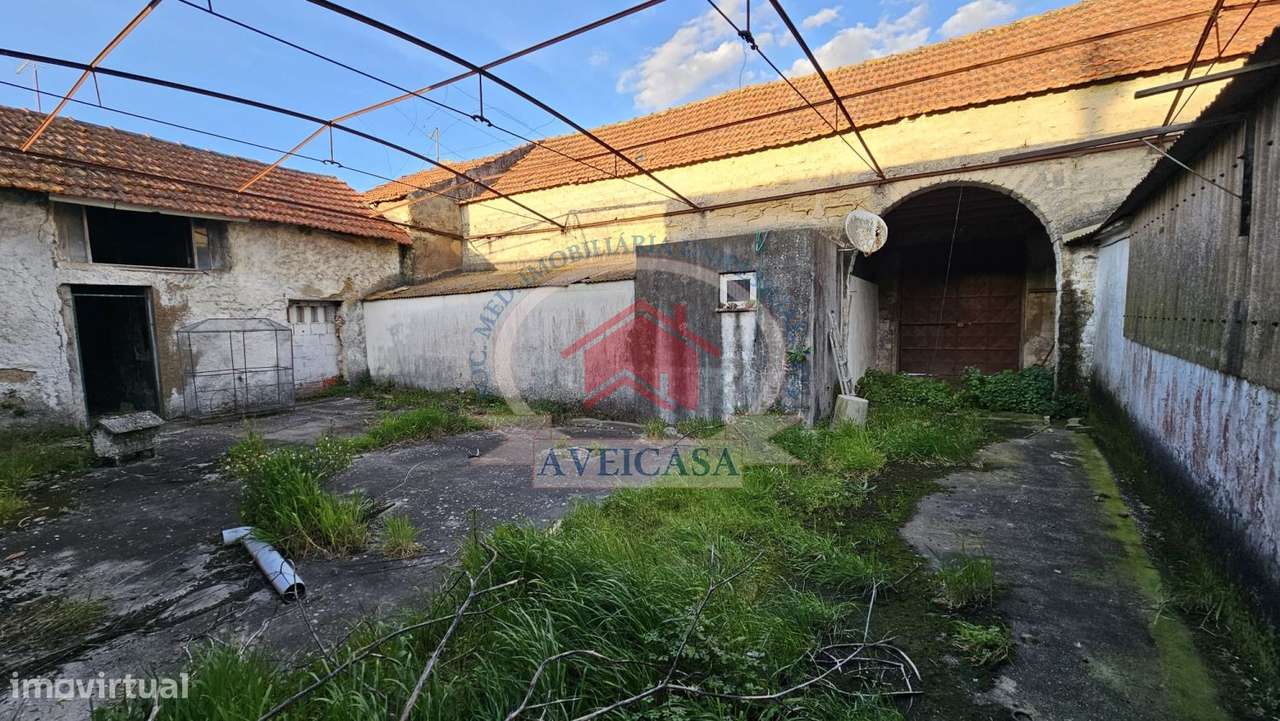 Moradia antiga para recuperar e expandir-19