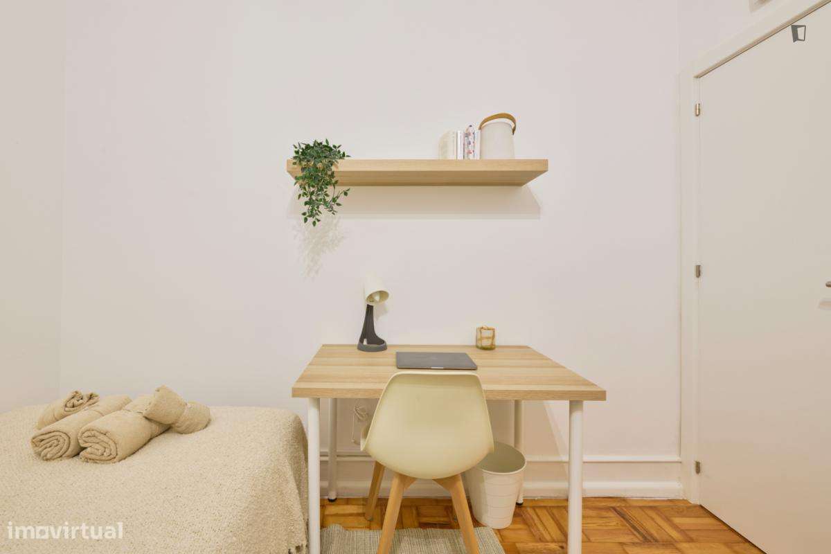 Quarto - localizado em Alameda Lisbon - Grande imagem: 4/8