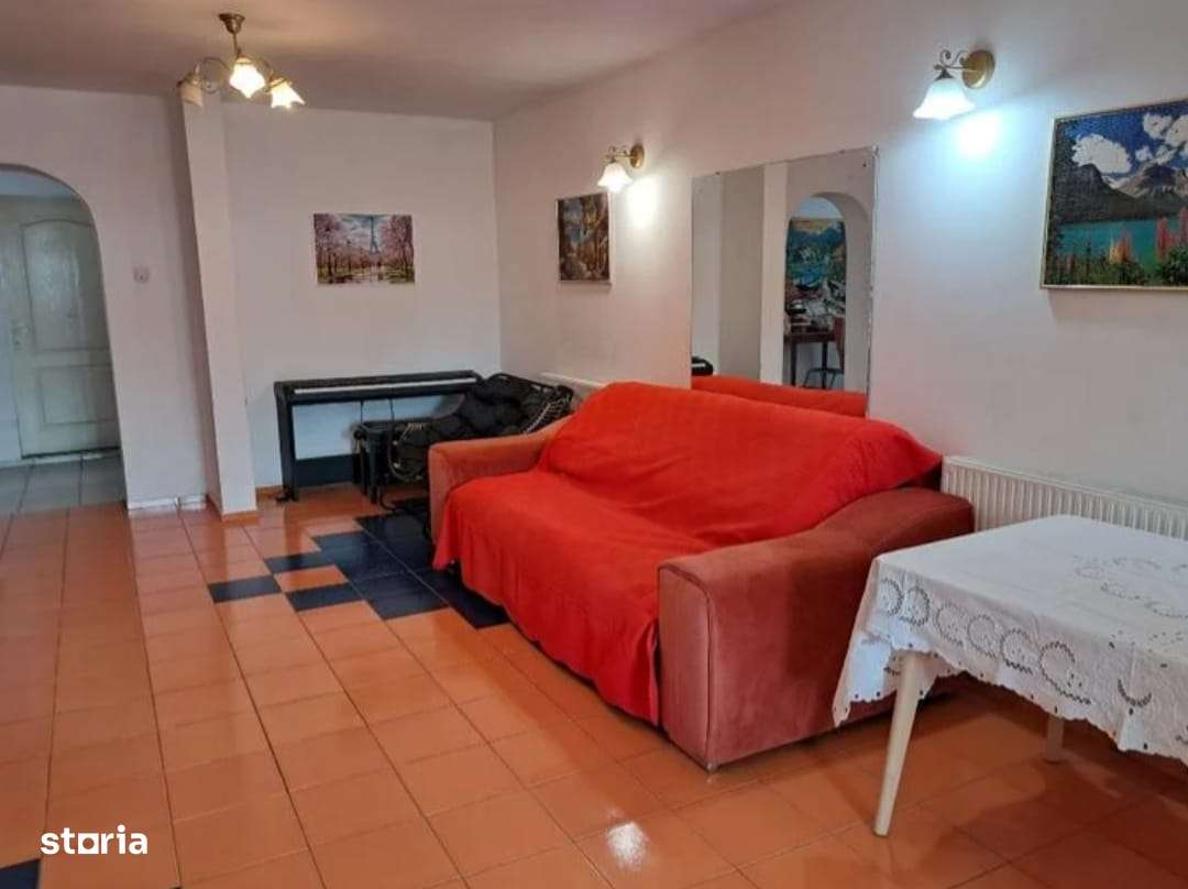 Vila individuala complet echipata  si curte generoasa-7