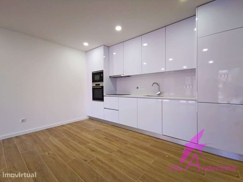Apartamento T2 Duplex com logradouro no centro da cidade na Rua Man... - Grande imagem: 2/20
