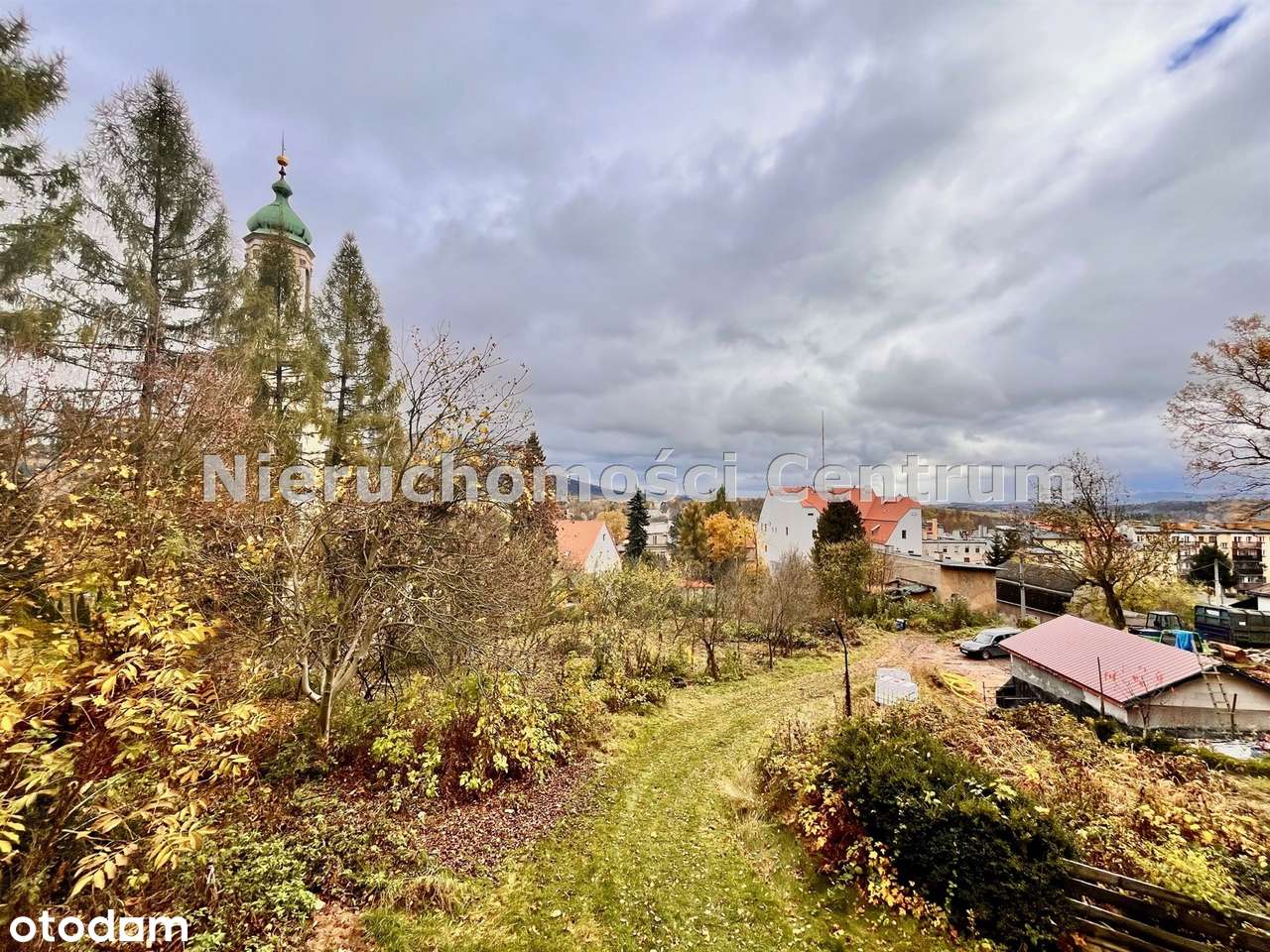 Parter w domu dwurodzinnym z 1870 r. w stylu dworku.-5