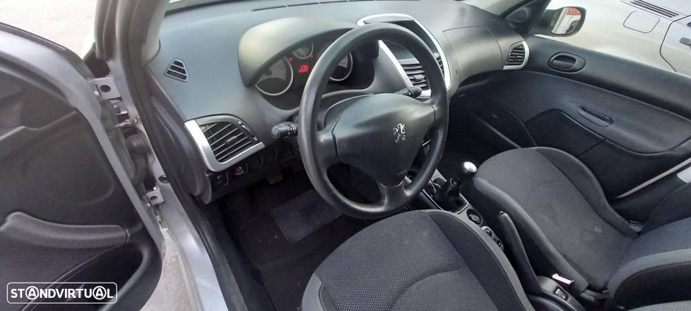 Peugeot 206+ 1.1 Trendy - 10