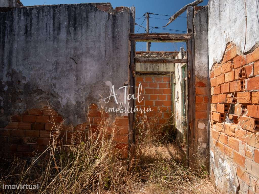 Moradia para Recuperar em Pontével-8