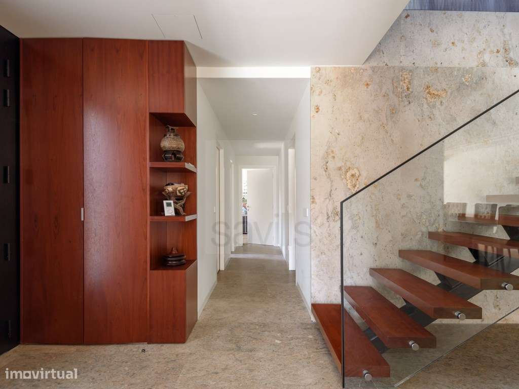 Moradia V5 em Senhora da Hora com jardim e piscina - Grande imagem: 5/42