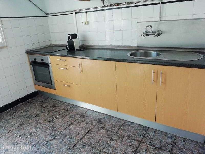 Moradia no centro dos Carvalhos - Grande imagem: 5/12