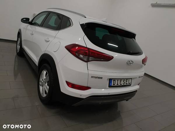 Hyundai Tucson 2.0 CRDI BlueDrive Style 2WD - 10