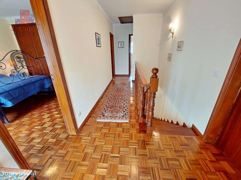 Quintinha com 14.000m2 de terreno com mina de água e árvores de fruto.-21