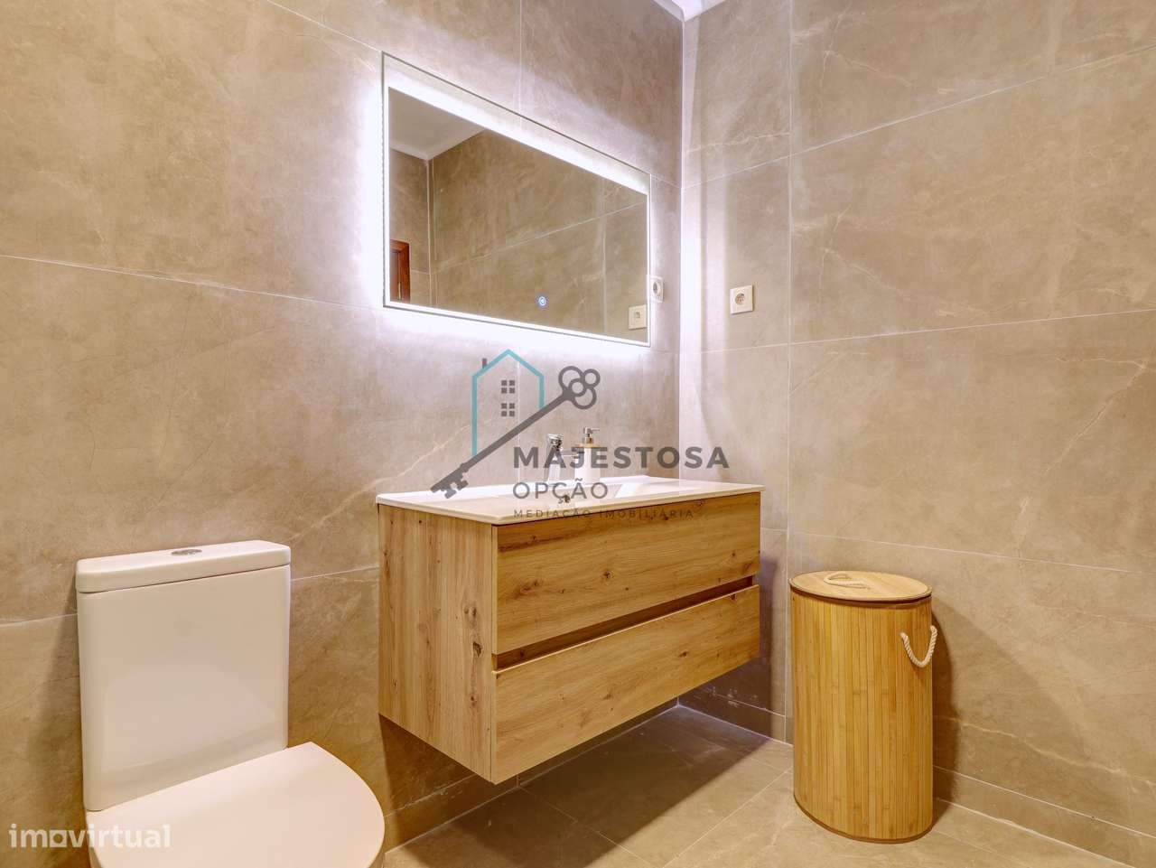 Apartamento T3 com Excelente Localização — São Vicente, Braga-31