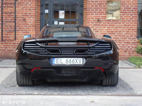 McLaren MP4-12C - 12