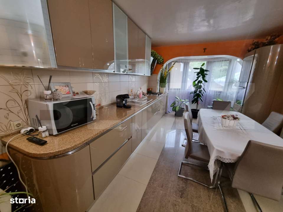 Casa S+P+2, teren 1200 mp, zona Lapus - Imagine principală: 5/7