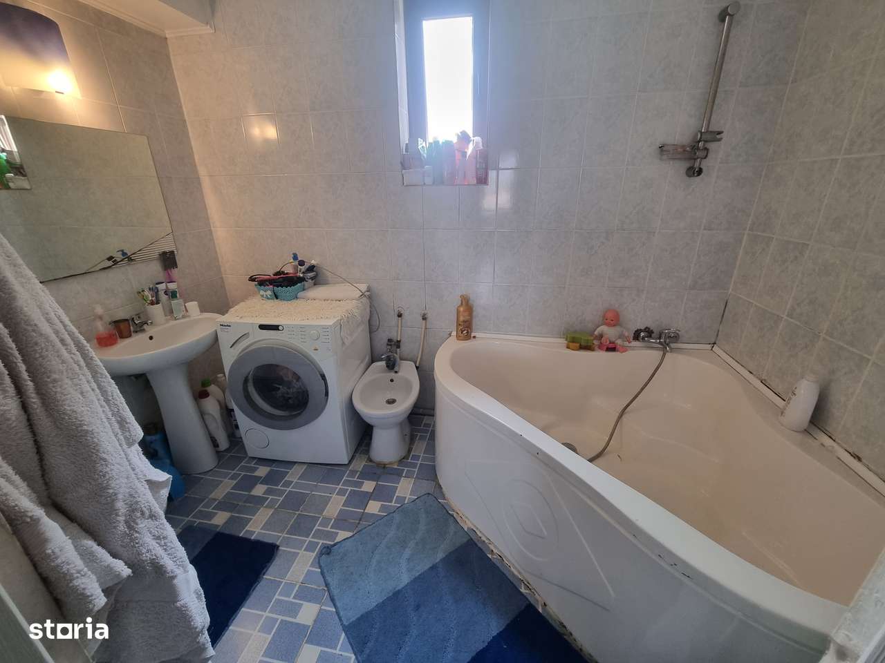 Apartament 2 camere decomandat,et.1,Deva-zona Bd.Bălcescu nou-16