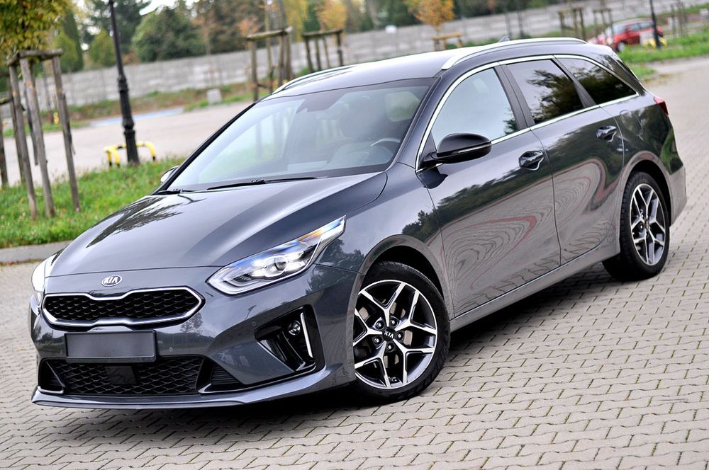 Kia Ceed III 1.6 CRDi SCR GT-Line DCT 2021