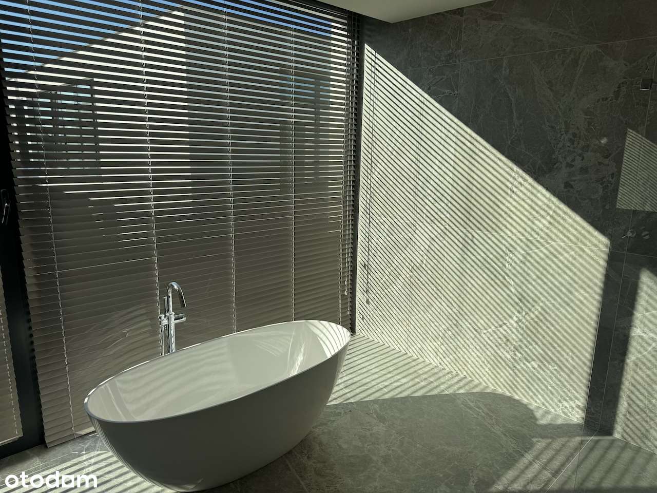 Ostatni dom na sprzedaż na luksusowym osiedlu Royal Residence-8