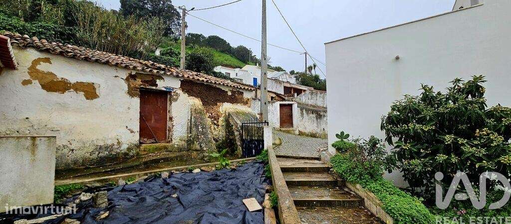 Moradia geminada em Bordeira de 33,18 m2 - Grande imagem: 2/19