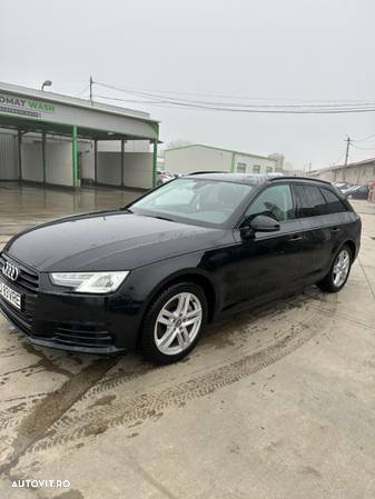 Audi A4 Avant 2.0 TDI ultra S tronic design - 5