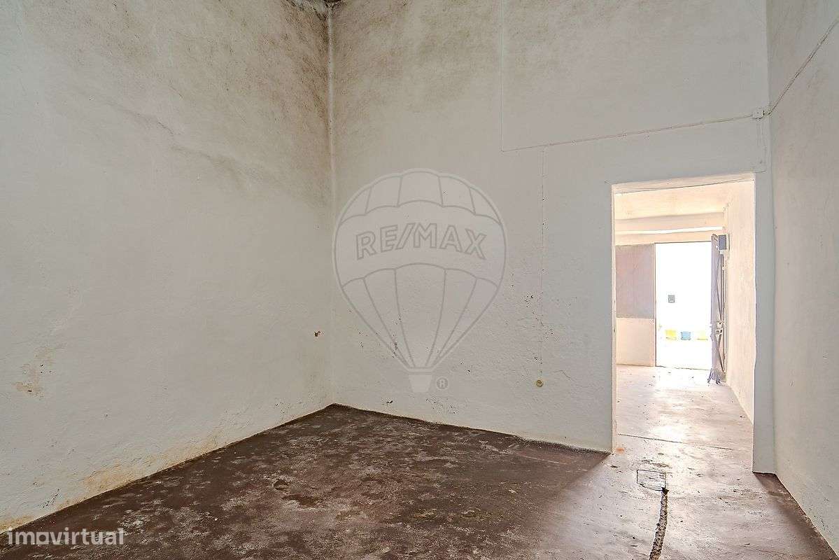 Moradia T2 para venda-15