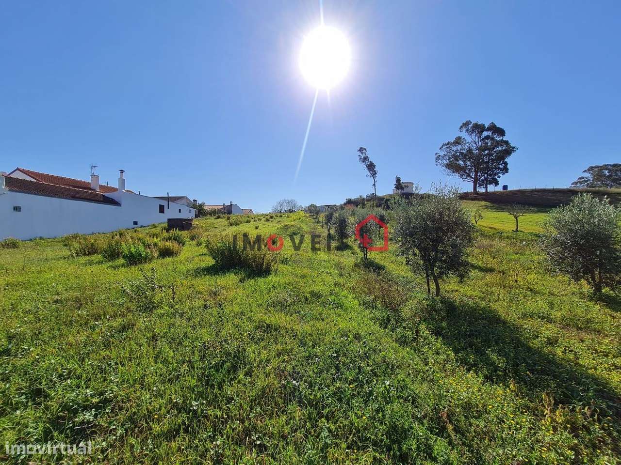 Terreno com uma área total de 3.600 m2, para construção. - Grande imagem: 4/4