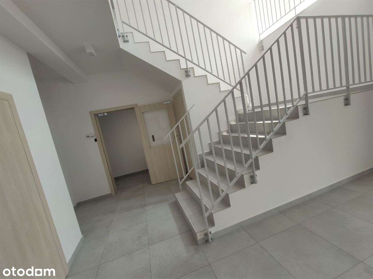 Lokal biurowy Poznań-Jaryszki 126m2 nowy biurowiec - Pełny obrazek: 4/7