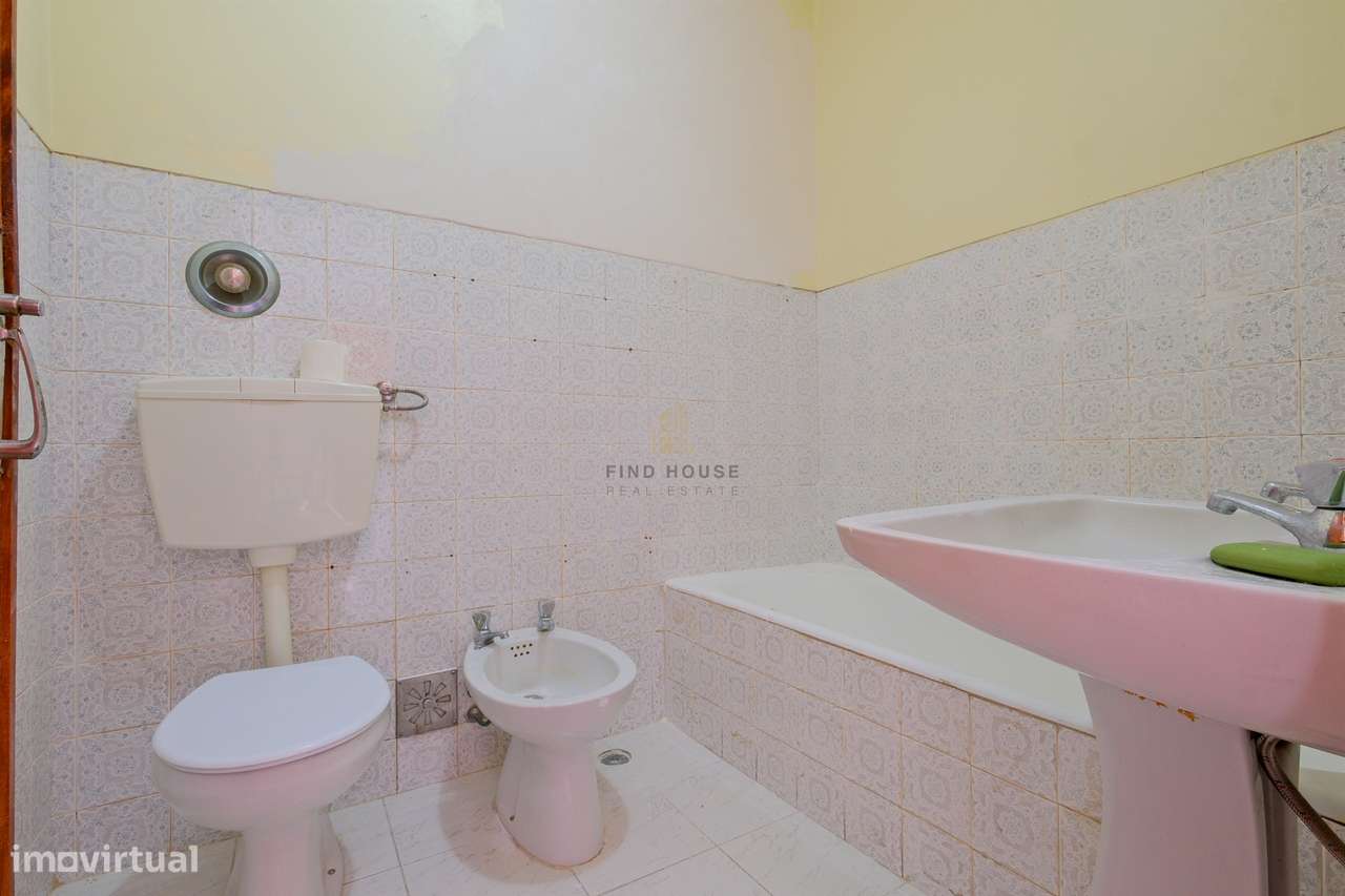 Apartamento T2 na zona da Figueirinha em Oeiras-13