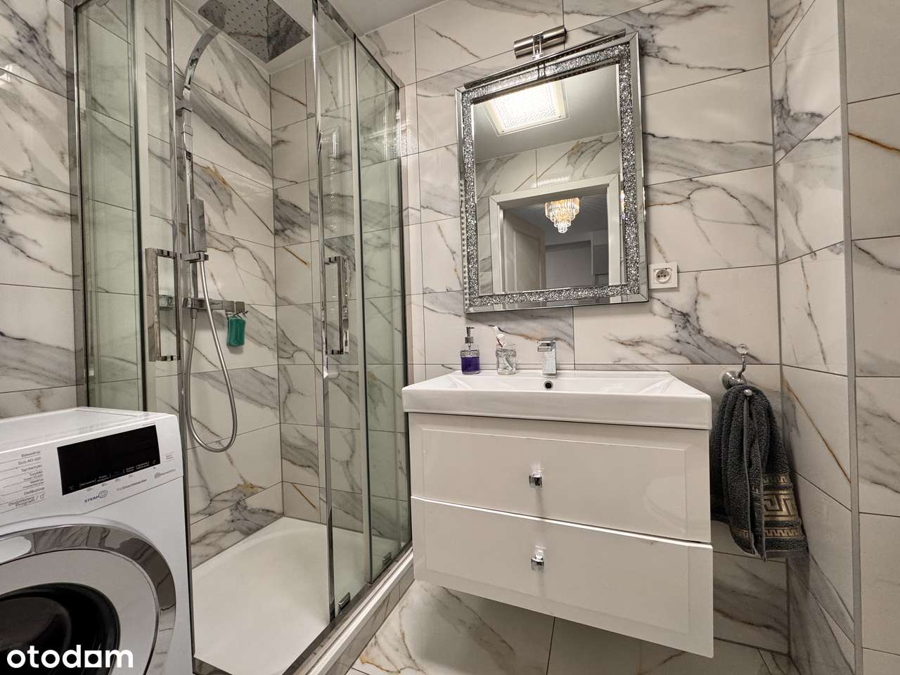 Wspaniałe mieszkanie na popularnych 4 Wieżach! Do wejścia! Idealne!-10