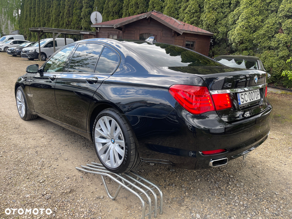 BMW Seria 7 740d xDrive - 7