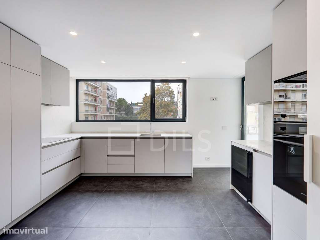 Apartamento T3+1 Duplex com terraço, estacionamento e arrecadação e... - Grande imagem: 5/58