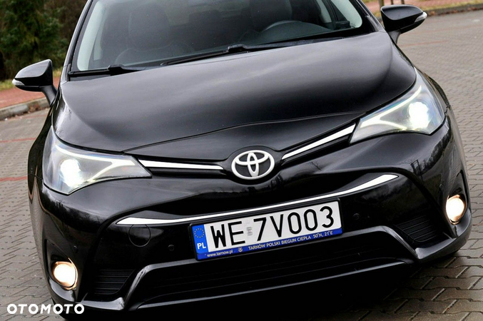 Toyota Avensis 2.0 D-4D Prestige - 36