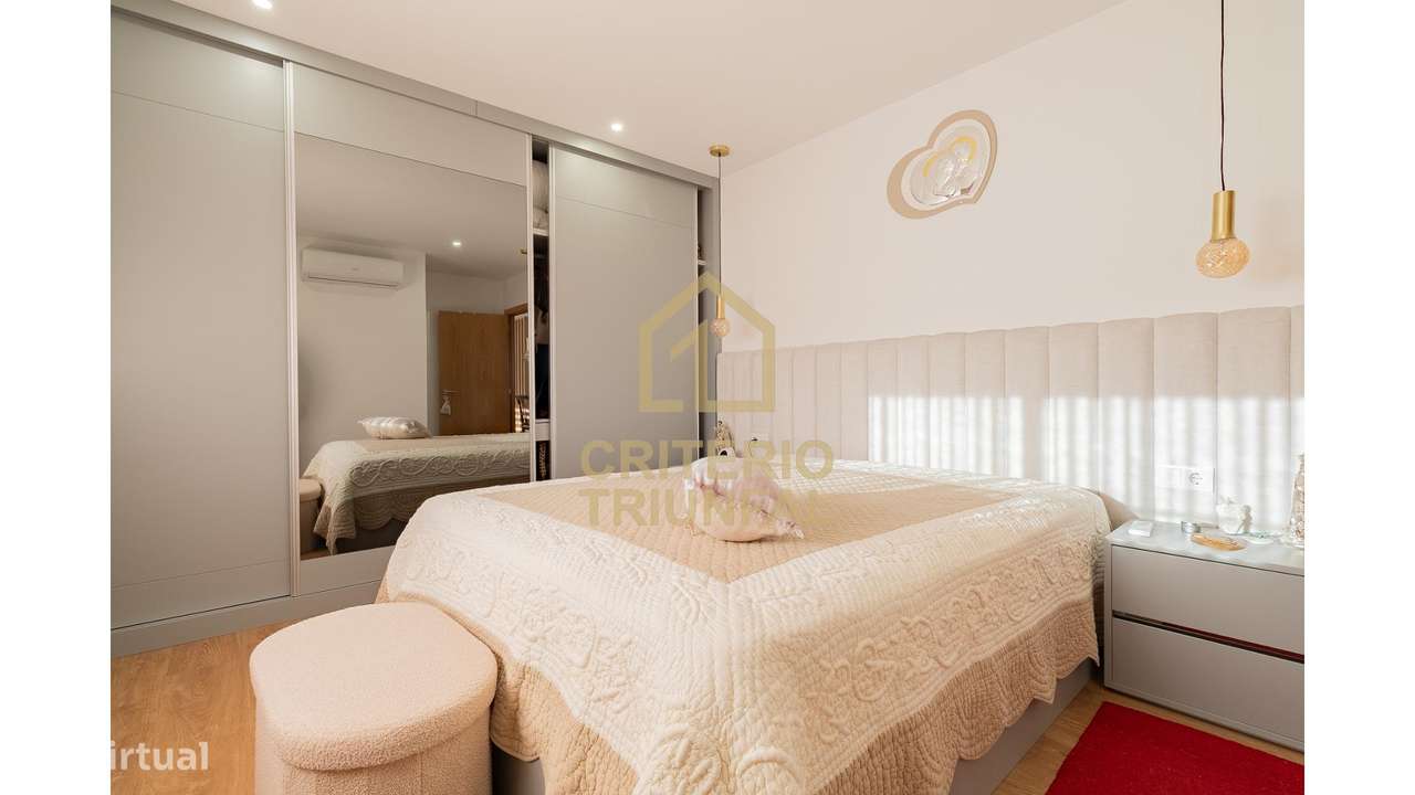 Moradia T3 com Habitação T2 Independente-32