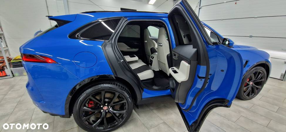 Jaguar F-Pace 5.0 V8 P550 AWD SVR - 17