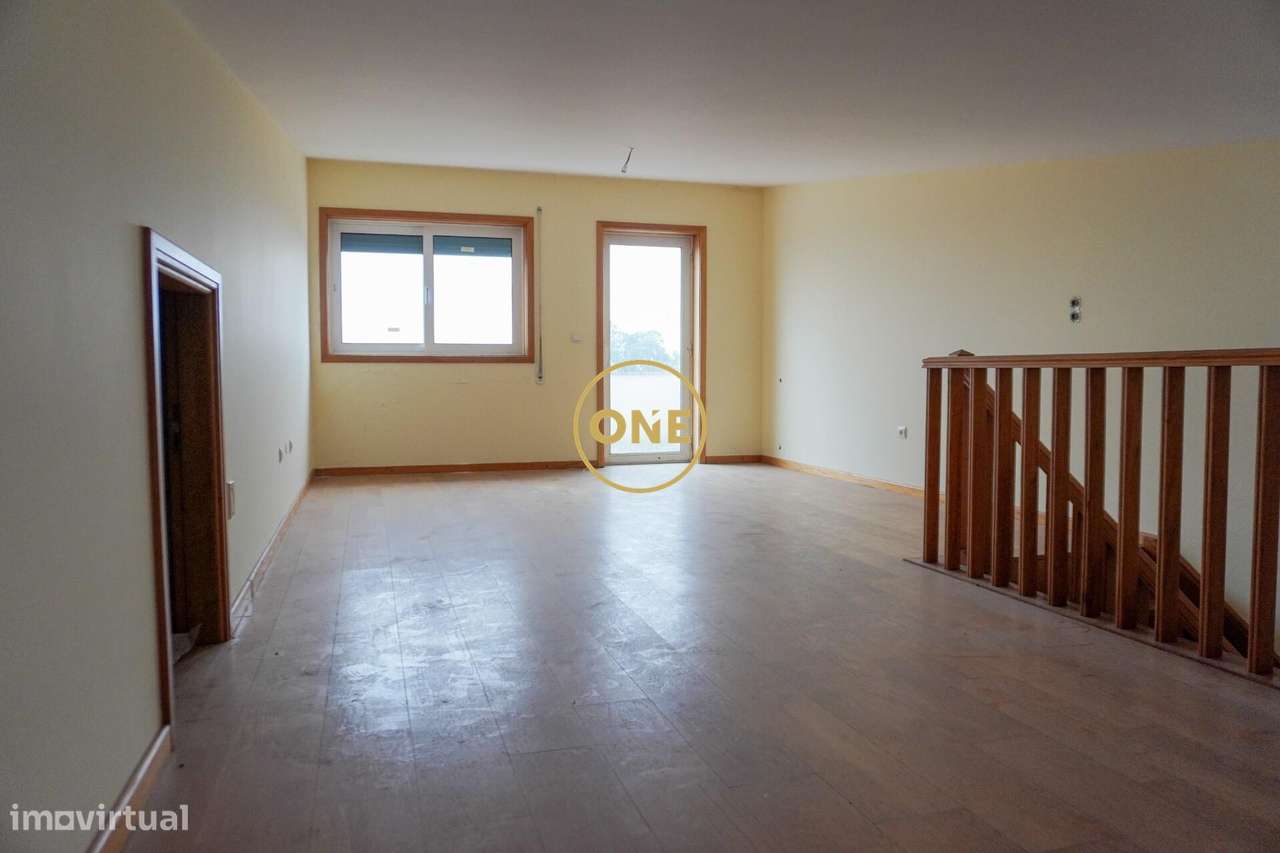 Moradia T3 geminada em Rio Meão - Sta. Maria da Feira  – O início de u - Grande imagem: 4/22