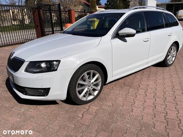 Skoda Octavia 2.0 TDI Ambition DSG - 1