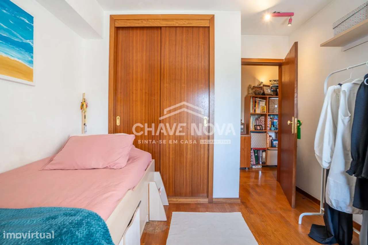 Apartamento T2 c/ Lugar de Garagem na Foz do Douro-12