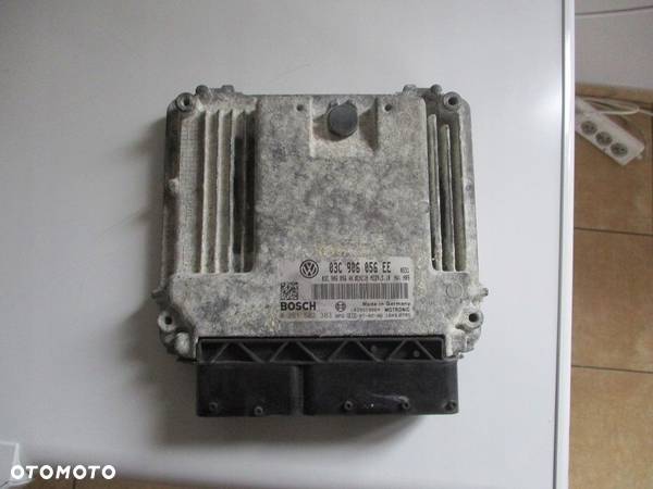 VW PASSAT B6 1,6FSI STEROWNIK SILNIKA 03C906056EE - 1