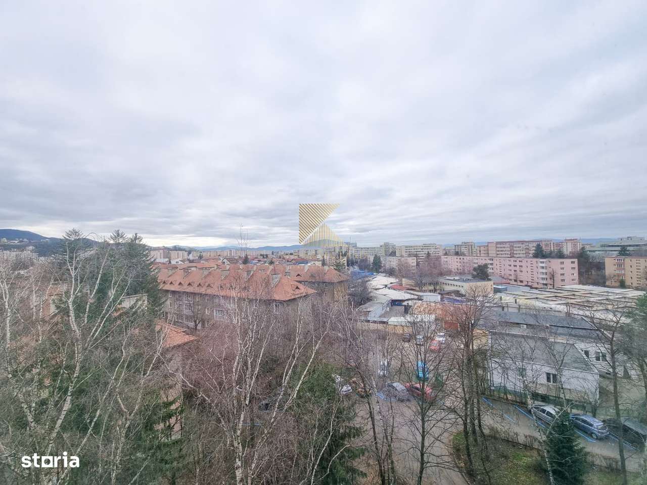 Apartament de 2 camere, semidecomandat, etaj 6/10, mobilat, Victoriei4-13