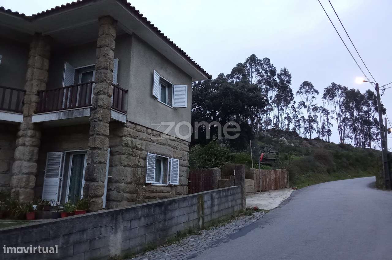 Moradia T3 em Modelos Paços de Ferreira - Grande imagem: 4/47