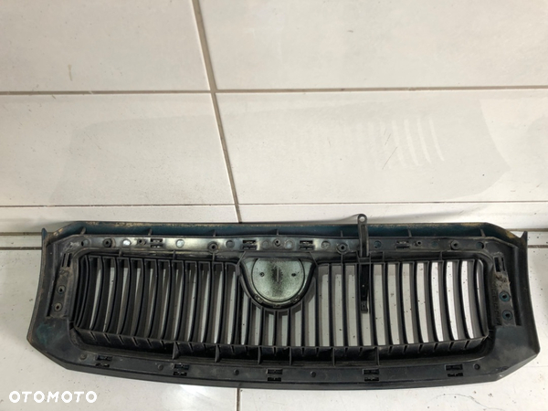 Grill atrapa SKODA FABIA I - 2