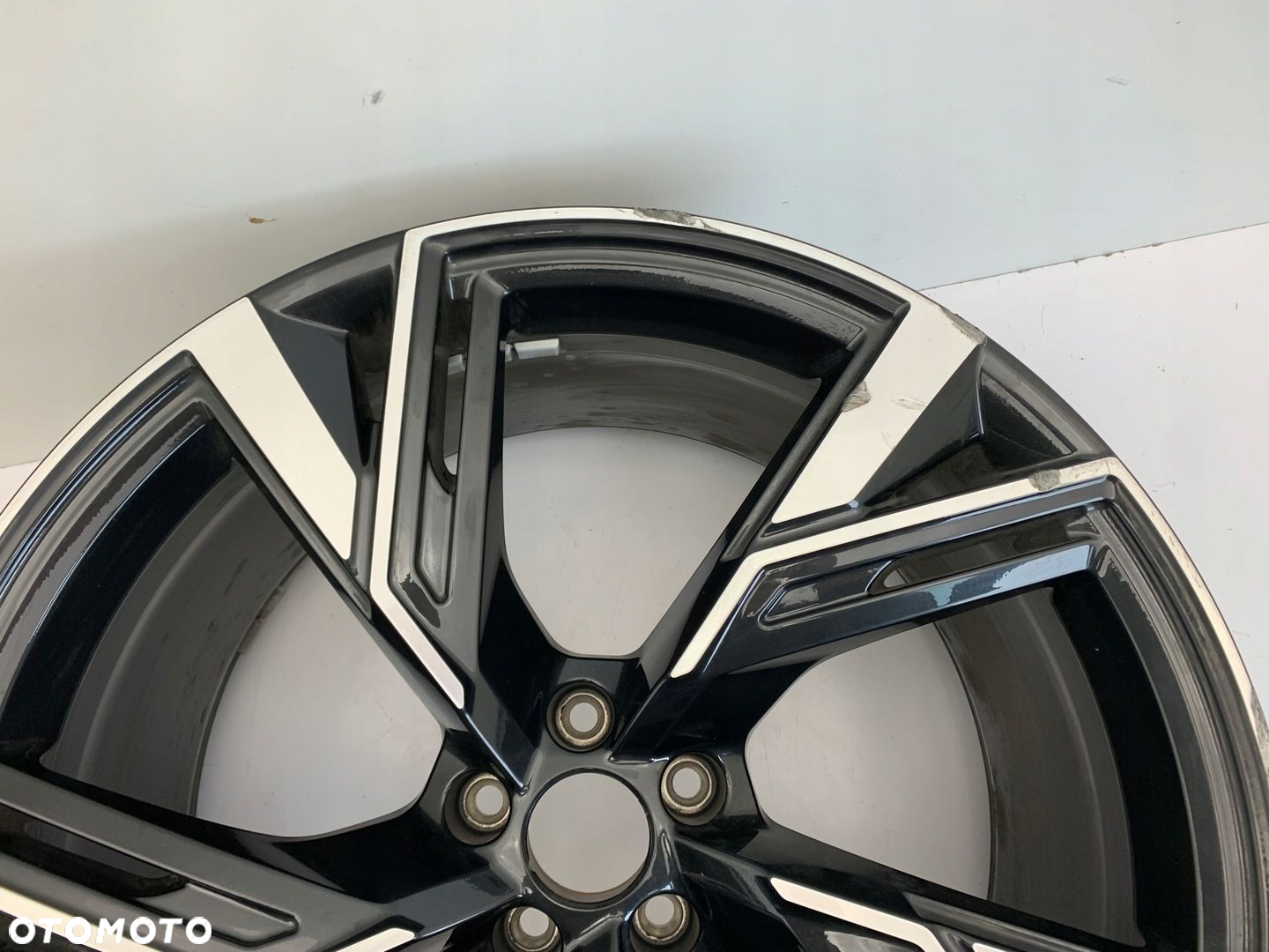 AUDI A6 A7 RS6 RS7 C8 FELGA 10,5JX22 ET19 5X112 - 6