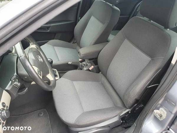 Opel Astra III 1.8 Enjoy - 21