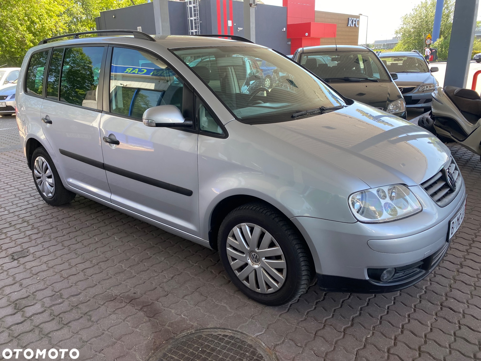 Volkswagen Touran - 13