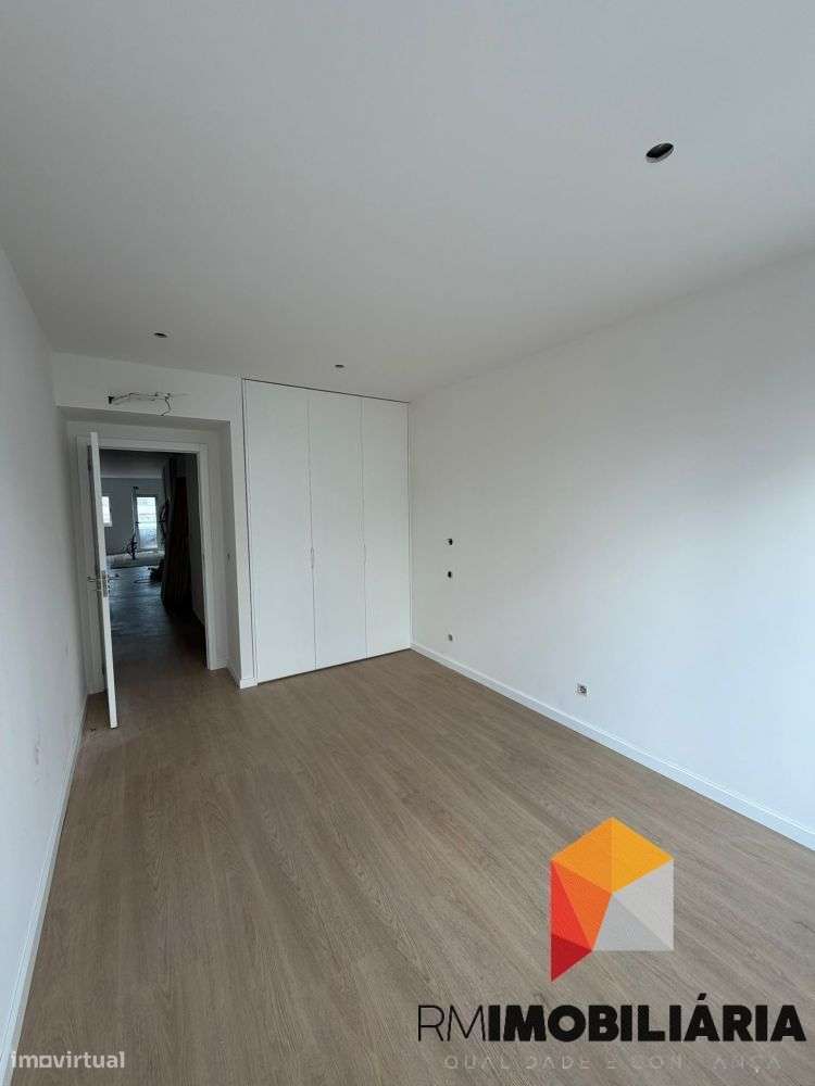 Apartamentos T2+1 NOVOS em Costa Cabral-6
