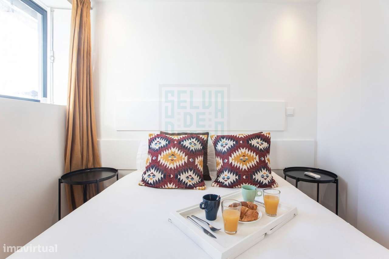 Moradia V2 mobilada e equipada para AL-26