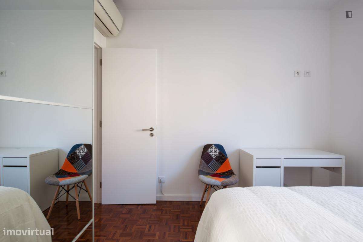 Apartamento com 1 quartos - localizado em Entrecampos Lisbon - Grande imagem: 4/8